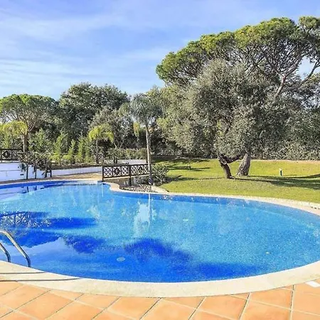 Sleeps 8 With Pool Air Con And Wifi * Quinta do Lago